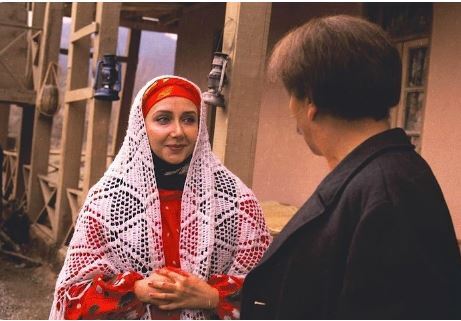 قاب عکس قدیمی از کتایون ریاحی و محمود پاک نیت در سال ۱۳۷۹ قاب عکس قدیمی از کتایون ریاحی و محمود پاک نیت در سال ۱۳۷۹