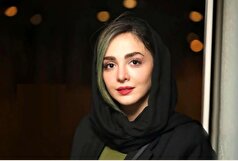 استایل کلاسیک المیرا دهقانی با یک ژست کاریزماتیک غوغا کرد!