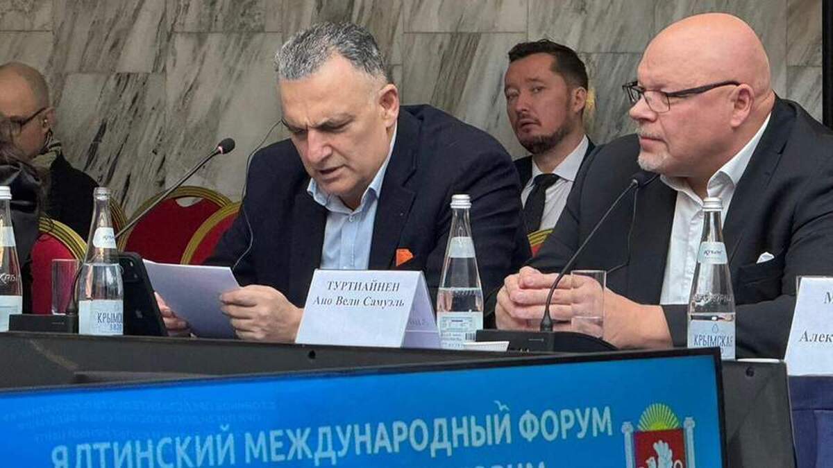 یک نماینده سابق پارلمان فنلاند قصد دارد از روسیه درخواست پناهندگی کند.