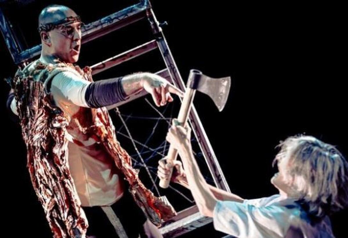 تمدید اجرای نمایش «عروس انار» برای یک مدت محدود