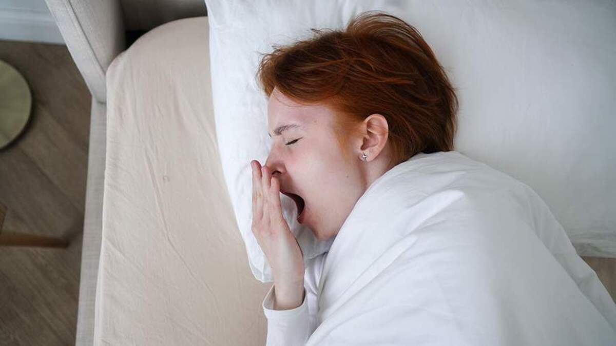 یک پزشک علل خواب‌آلودگی بیش از حد در طول روز را شناسایی کرده است.