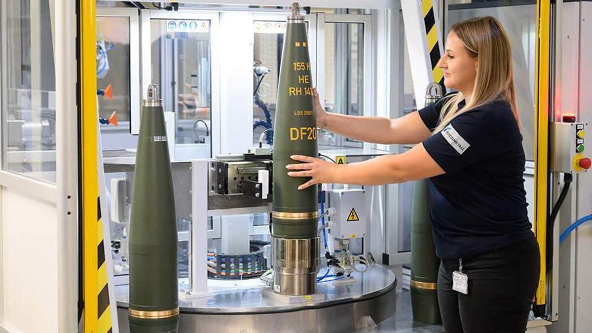 جمهوری چک موافقت خود را با کاهش کمک‌های نظامی به اوکراین اعلام کرد.