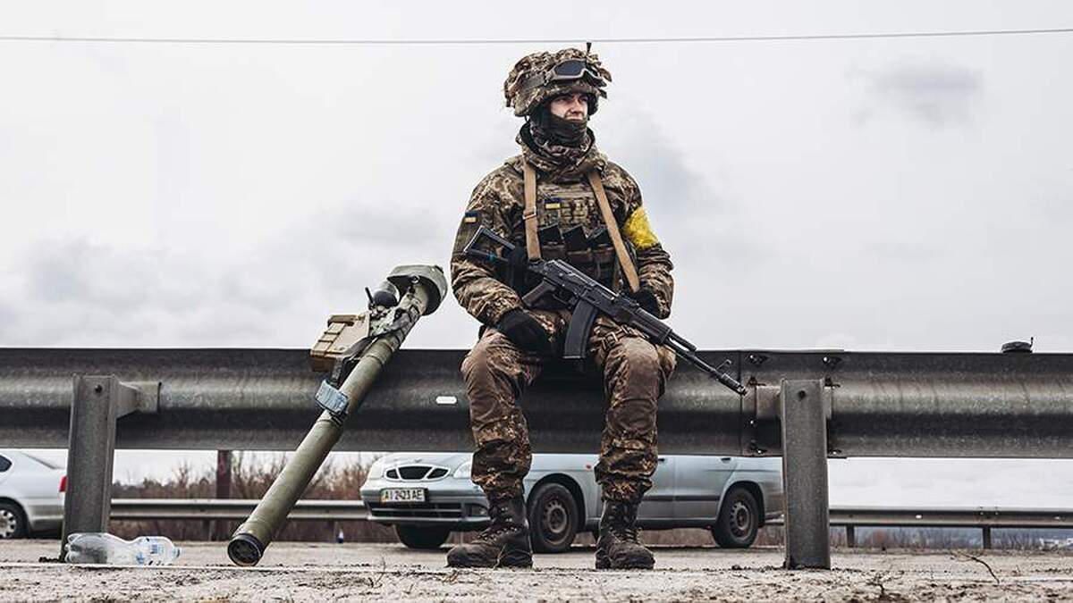 روزنامه نیویورک تایمز از طرح‌هایی برای معرفی قرارداد‌های موقت در نیرو‌های مسلح اوکراین به دلیل کمبود سرباز خبر داد.