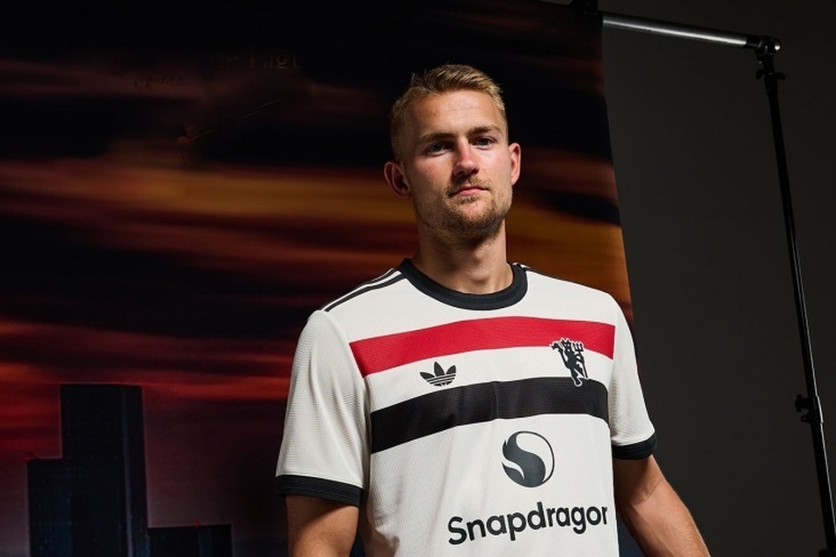 دی لیخت، مدافع منچستریونایتد، می‌گوید در بازی مقابل تاتنهام لیاقت بیشتری داشتیم