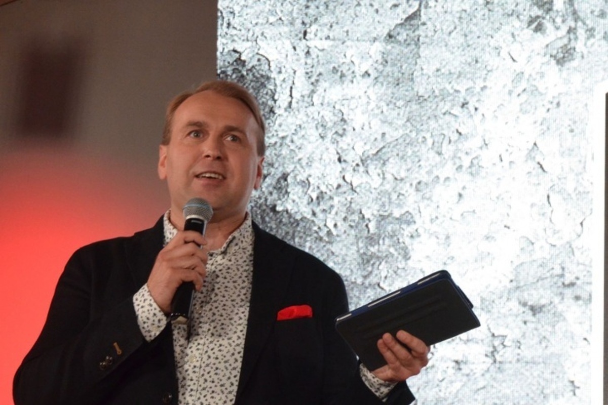 «نه خیلی فوتبالی، اما پر از احساسات.» این جمله کازانسکی، مفسر بازی تاتنهام و منچستریونایتد است