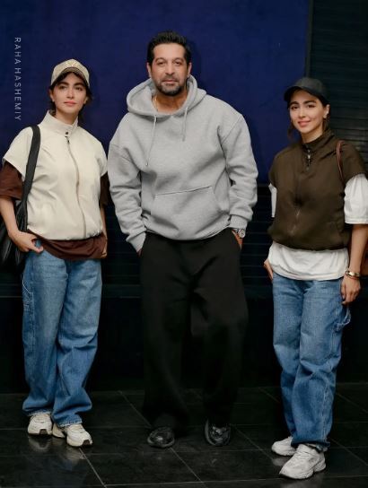 سنا و سونیا حسینی با لباس پوشیدن هماهنگشون چشم ها را خیره کردند!+عکس