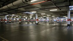 در آلمان، آنها پیشنهاد دادند که از پارکینگ‌ها و ایستگاه‌های قطار به عنوان پناهگاه استفاده شود.