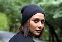 استایل‌های اسپرت و دیدنی پریناز ایزدیار و شروین حاجی پور در پشت صحنه یک سریال