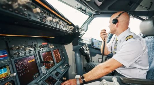 اصطلاح «راجر» بین خلبانها چه معنایی دارد و از چه زمانی استفاده از آن باب شد؟ اصطلاح «راجر» بین خلبانها چه معنایی دارد و از چه زمانی استفاده از آن باب شد؟