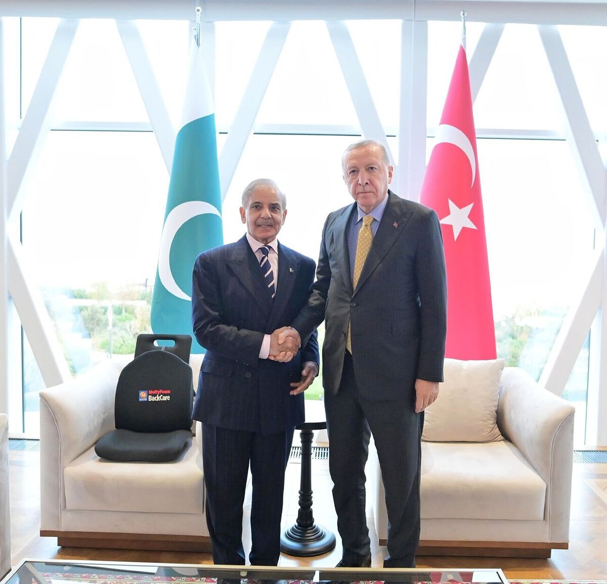 سفر هیاتی متشکل از وزرای خارجه دفاع و رئیس سرویس اطلاعات ترکیه به پاکستان