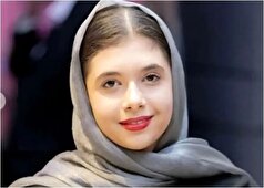 لباس پاییزی خوش رنگ و چشم نواز نفس بازغی حس بوی دخترانه بودن داد /هنوز زوده لباس‌های سنگین خانومانه