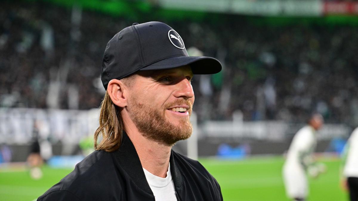 اوژن پولانسکی در آستانه امضای قرارداد