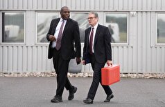 لامی به استارمر در مورد سفر‌های خارجی بیش از حد و غفلت از رسیدگی به بحران‌های داخلی رو به وخامت بریتانیا هشدار می‌دهد