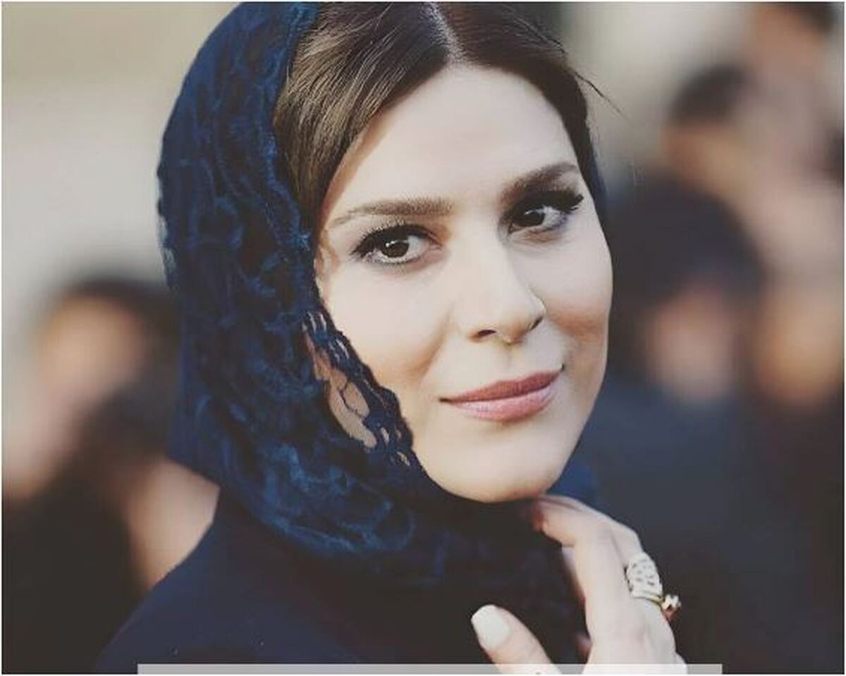 وقتی یک کیف ورزشی دستته و میخای بگی که از باشگاه اومدی /سحر دولت شاهی با کفش و کیف ورزشی