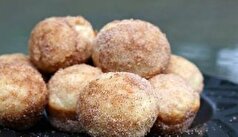 با کمترین هزینه این پیراشکی سیب را به روش بازاری‌ها آماده کنید