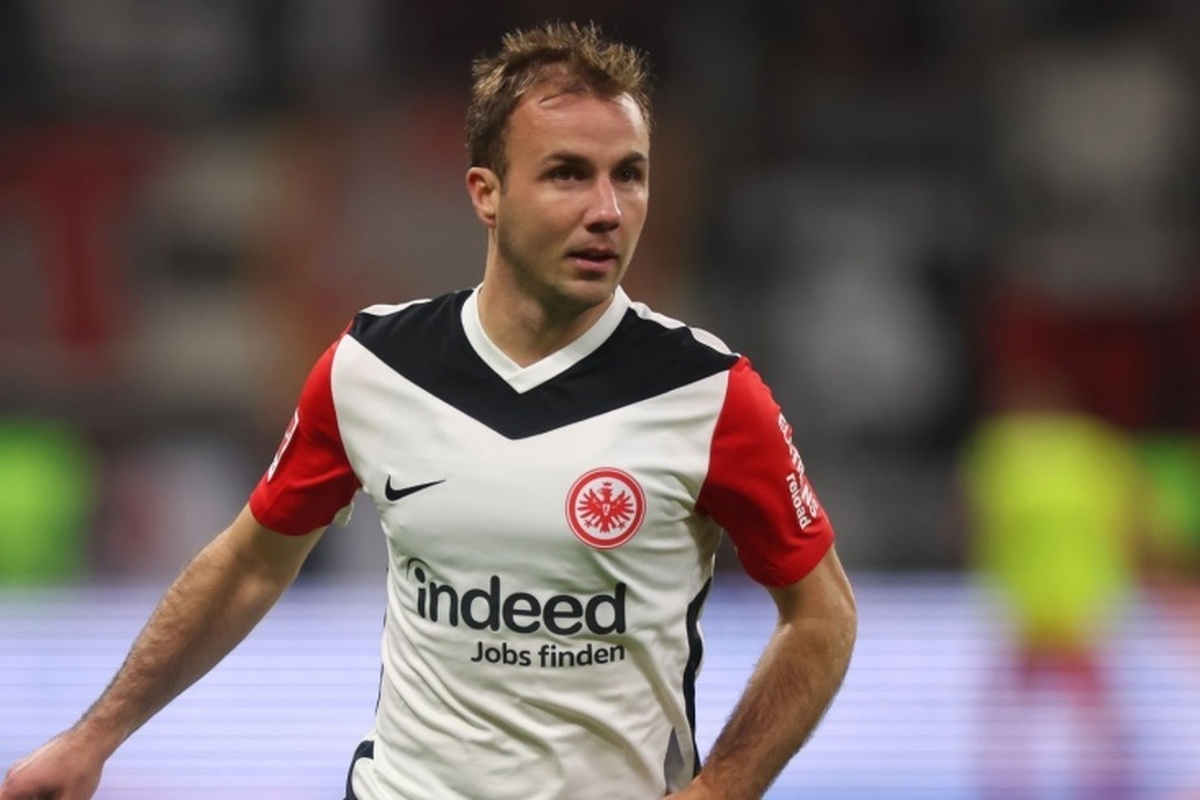 مدیر ورزشی باشگاه اینتراخت فرانکفورت در مورد آینده ماریو گوتزه صحبت کرده است