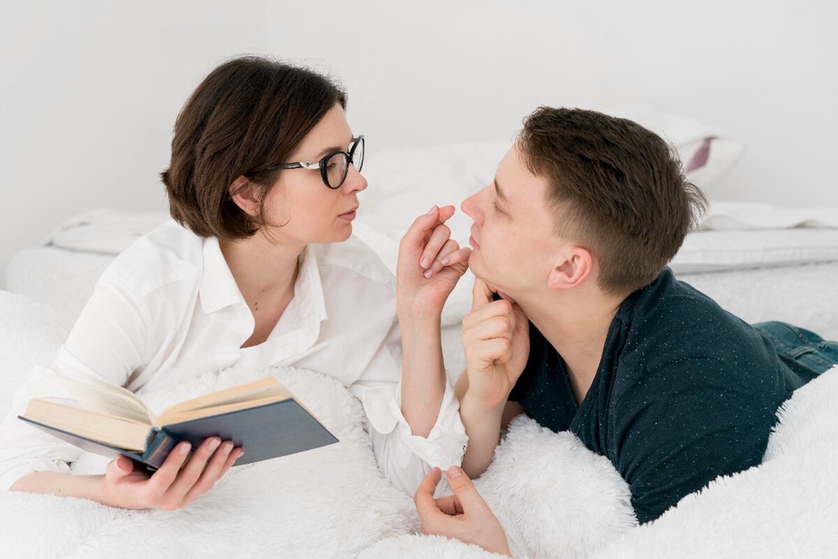 دانشمندان: روابط صمیمانه به دلیل اینترنت کاهش یافته است