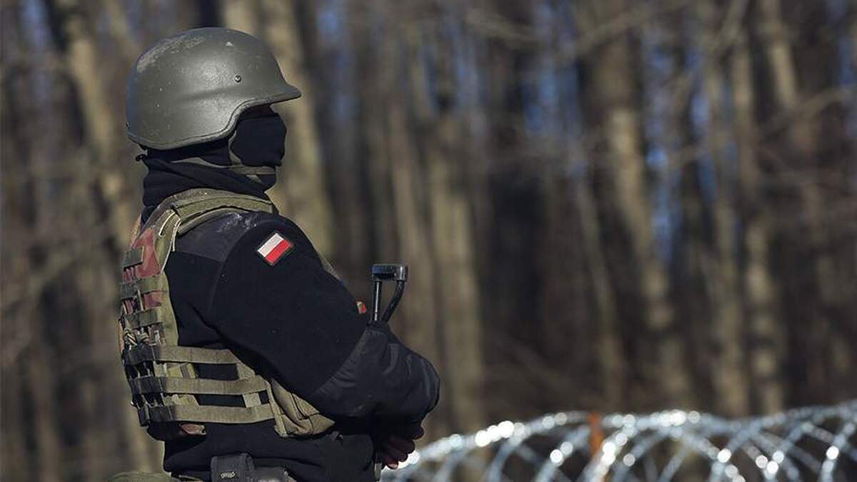 لهستان از افزایش مبلغ مورد نیاز برای ایجاد سپر شرقی خبر داده است.