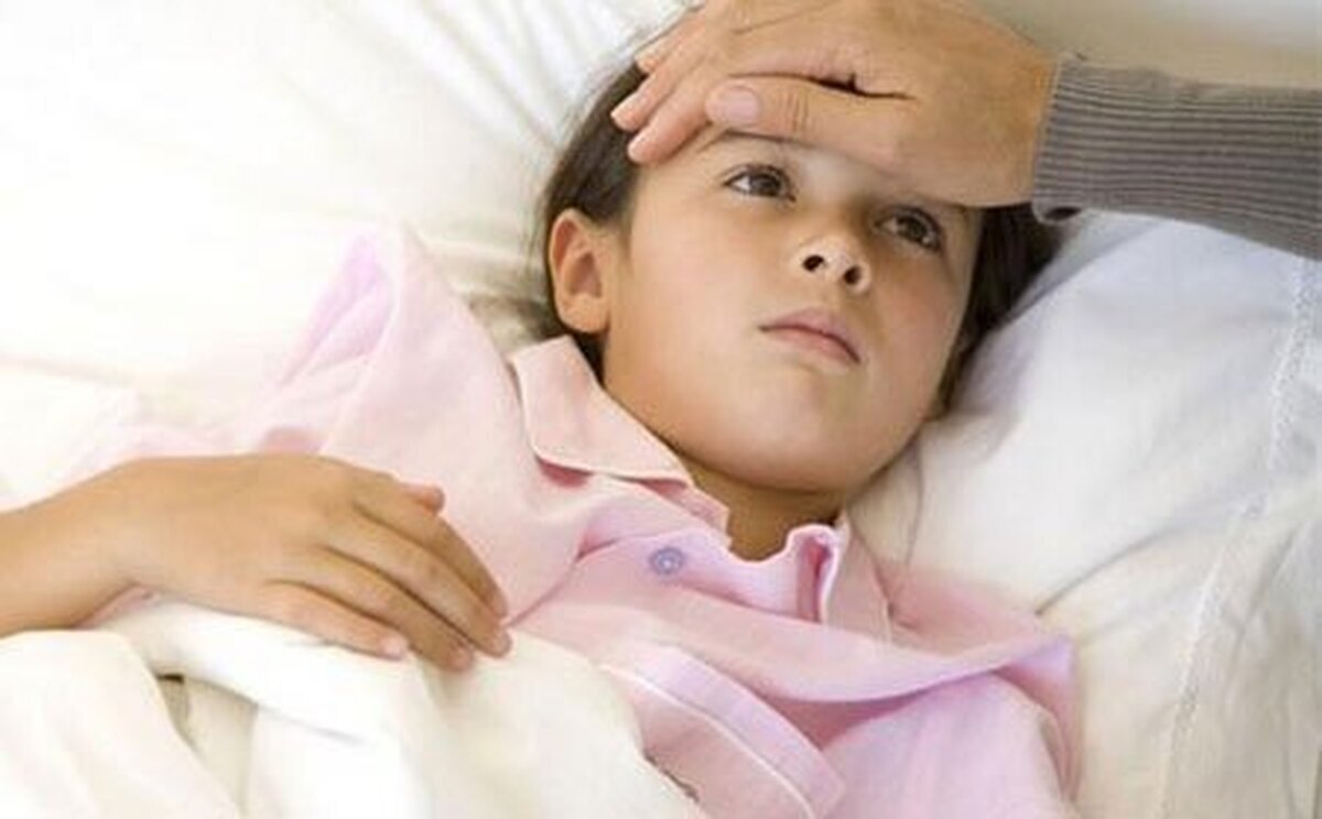 برای درمان اسهال و استفراغ میوه چی بخوریم؟