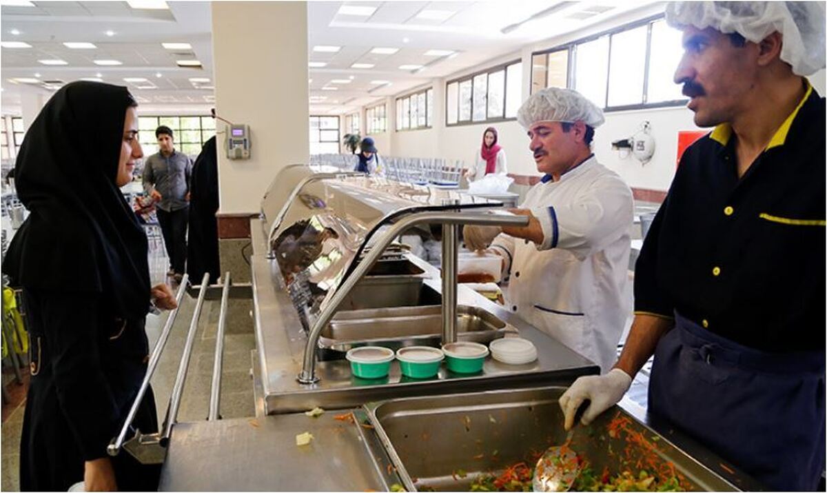 شپشک برنج در غذای سلف دانشگاه فرهنگیان! +عکس