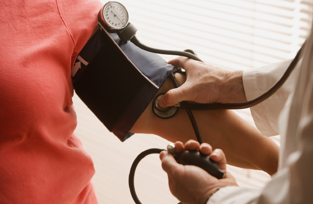 یک پیشرفت پزشکی جدید: دارویی با اثربخشی بی‌سابقه که فشار خون را در تمام طول روز کنترل می‌کند!