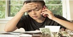 فشار‌های مالی چه اثراتی روی روان انسان‌ها می‌گذارد؟