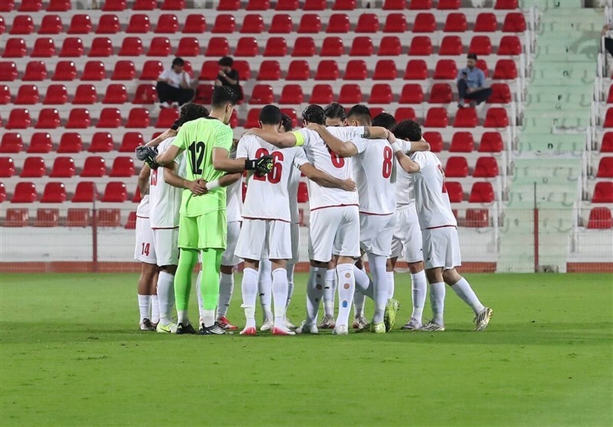 حضور اعضای تیم ملی فوتبال در فرودگاه/ ناراحتی کادرفنی از تغییر برنامه سفر به امارات