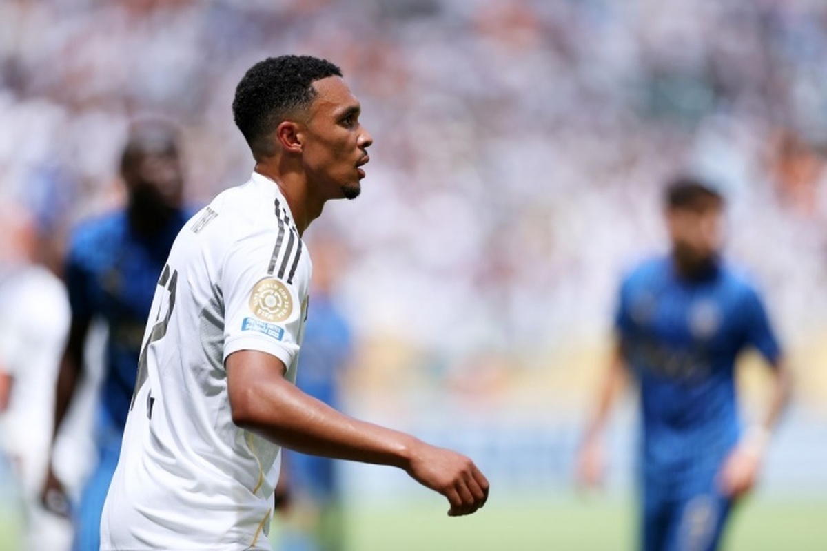 آلونسو توضیح داد که چرا ترنت که از مصدومیت رهایی یافته، در ترکیب اصلی رئال مادرید قرار ندارد