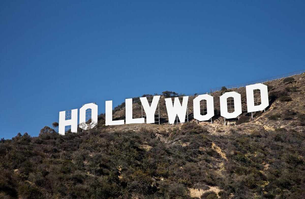 ستاره هالیوود پس از نبردی دردناک با زوال عقل، در بستر مرگ است