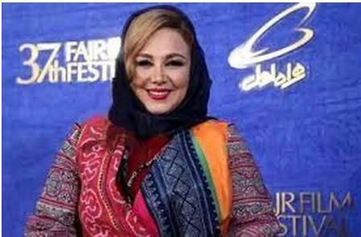 دورهمی سلبریتی‌های مطرح کشور در مراسم شوی لباس بهنوش بختیاری