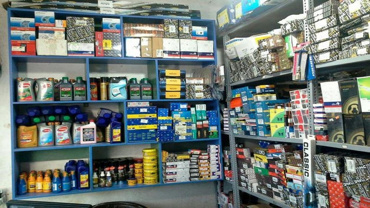 کشف لوازم یدکی خودروی احتکاری به ارزش ۲۳ میلیارد در تهران