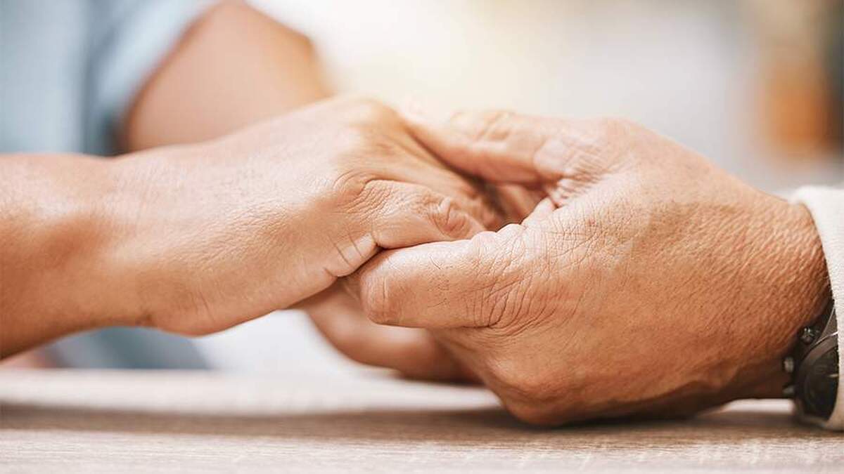 یک پزشک در حال ارزیابی توسعه قرصی است که می‌تواند طول عمر را تا ۱۲۰ سال افزایش دهد.