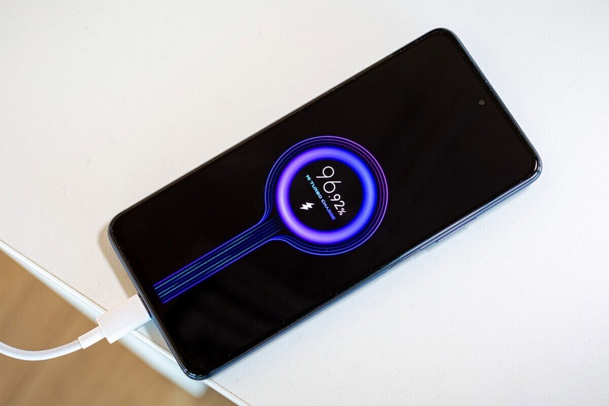 شارژ باتری گوشی در کمتر از ۵ دقیقه ممکن شد!