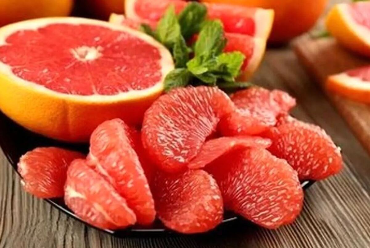 با خواص تمام نشدنی این میوه خوش طعم بیشتر آشنا شوید+محدودیت‌های مصرف