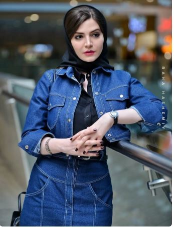 استایل تینیجر پسند آوا دارویت با کت و دامن جین! +عکس