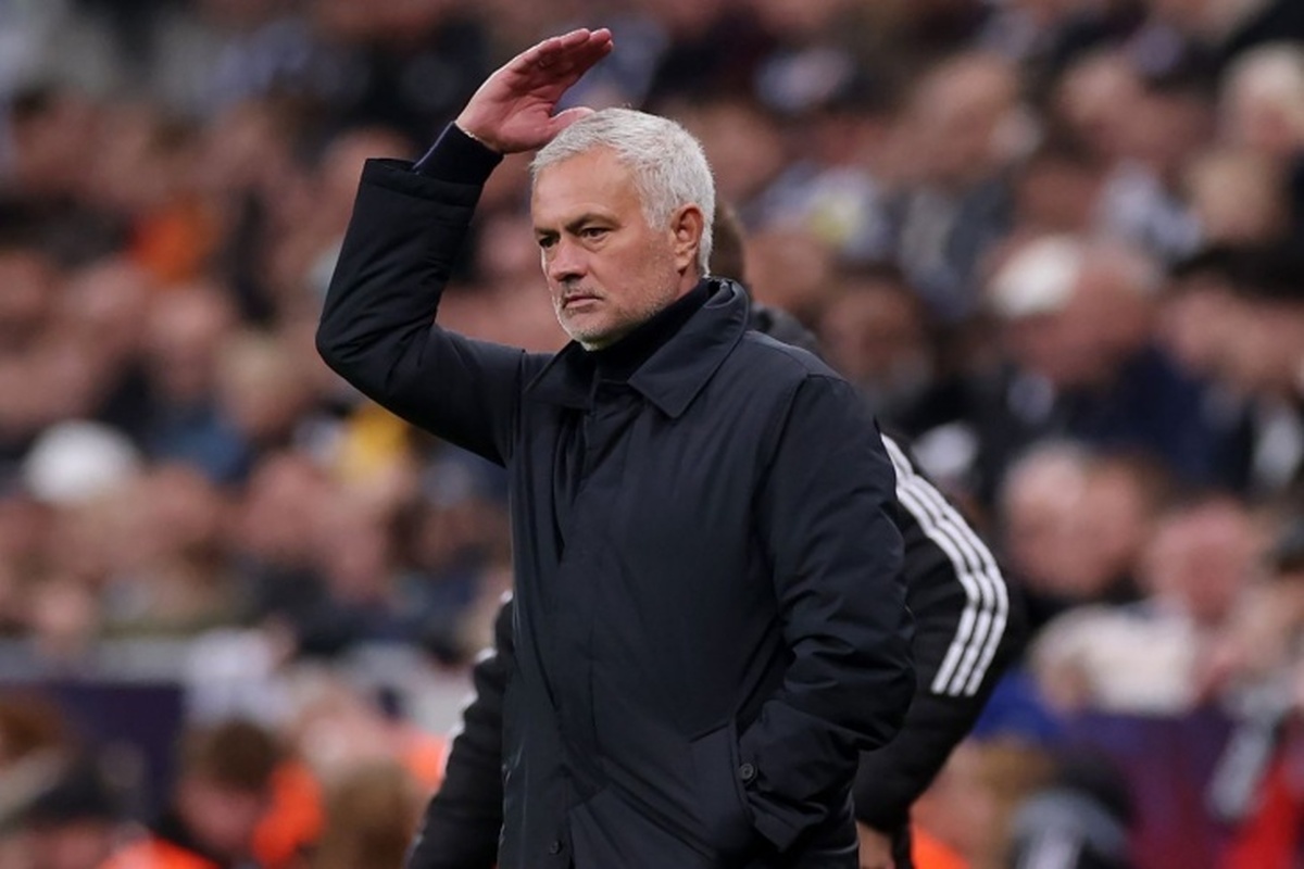 مورینیو نارضایتی شدید خود را از رفتار بازیکنان، رسانه‌ها و داوران نسبت به بنفیکا ابراز کرد