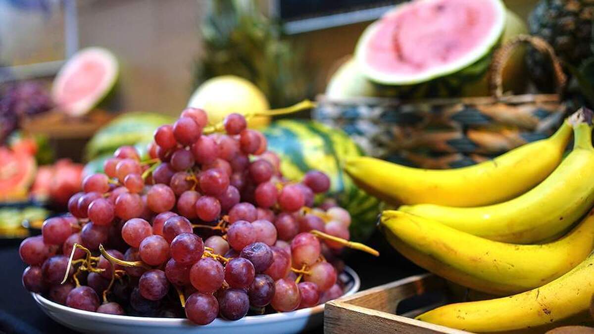 یک پزشک چینی از میوه‌هایی نام برده است که خشکی بدن را در هوای سرد برطرف می‌کنند.