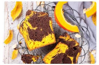 کیک ماربل کدو حلوایی، یک عصرانه محشر پاییزی برای بچه‌ها!