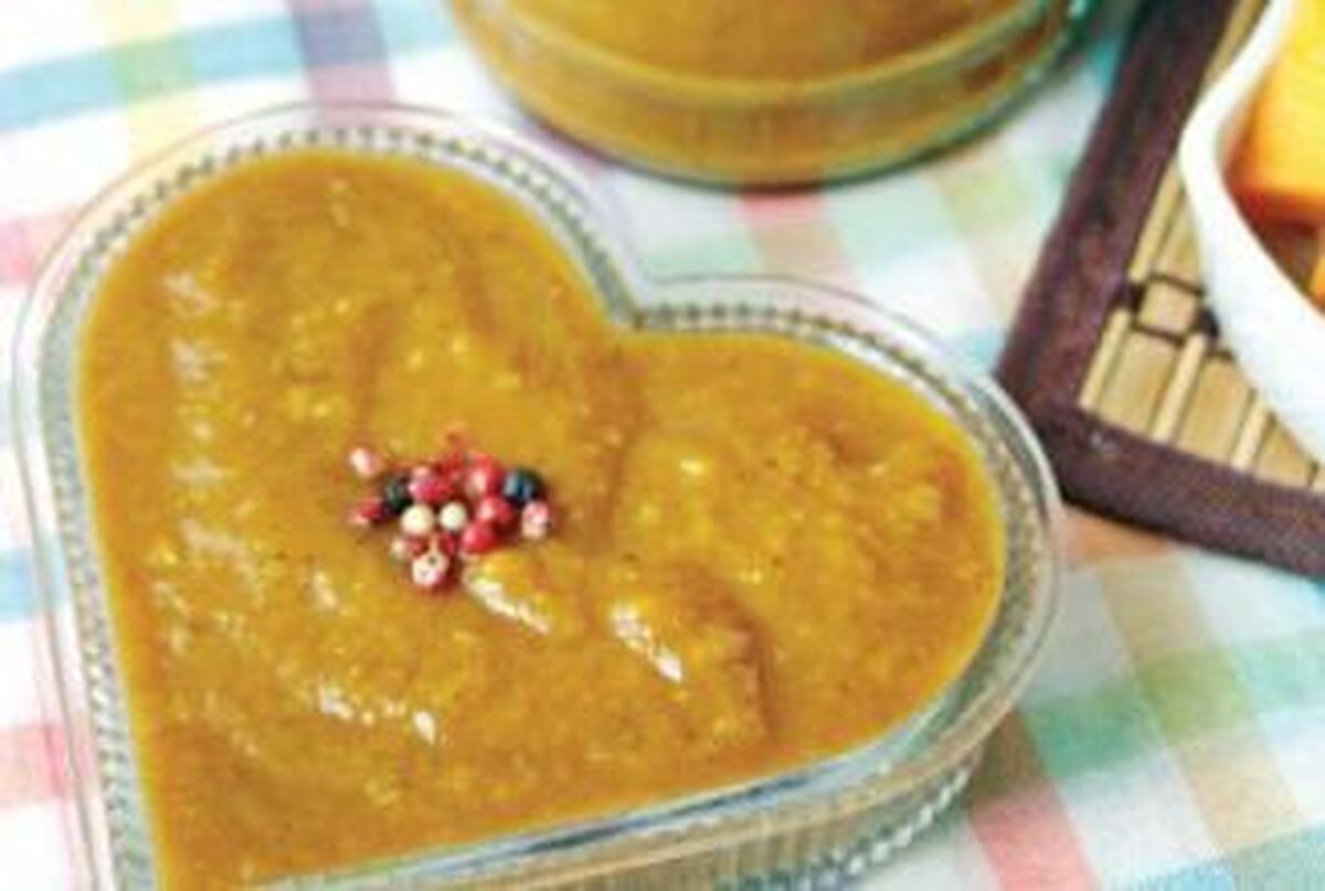 به روش هندی‌ها این‌ترشی خوشمزه انبه را آماده کنید