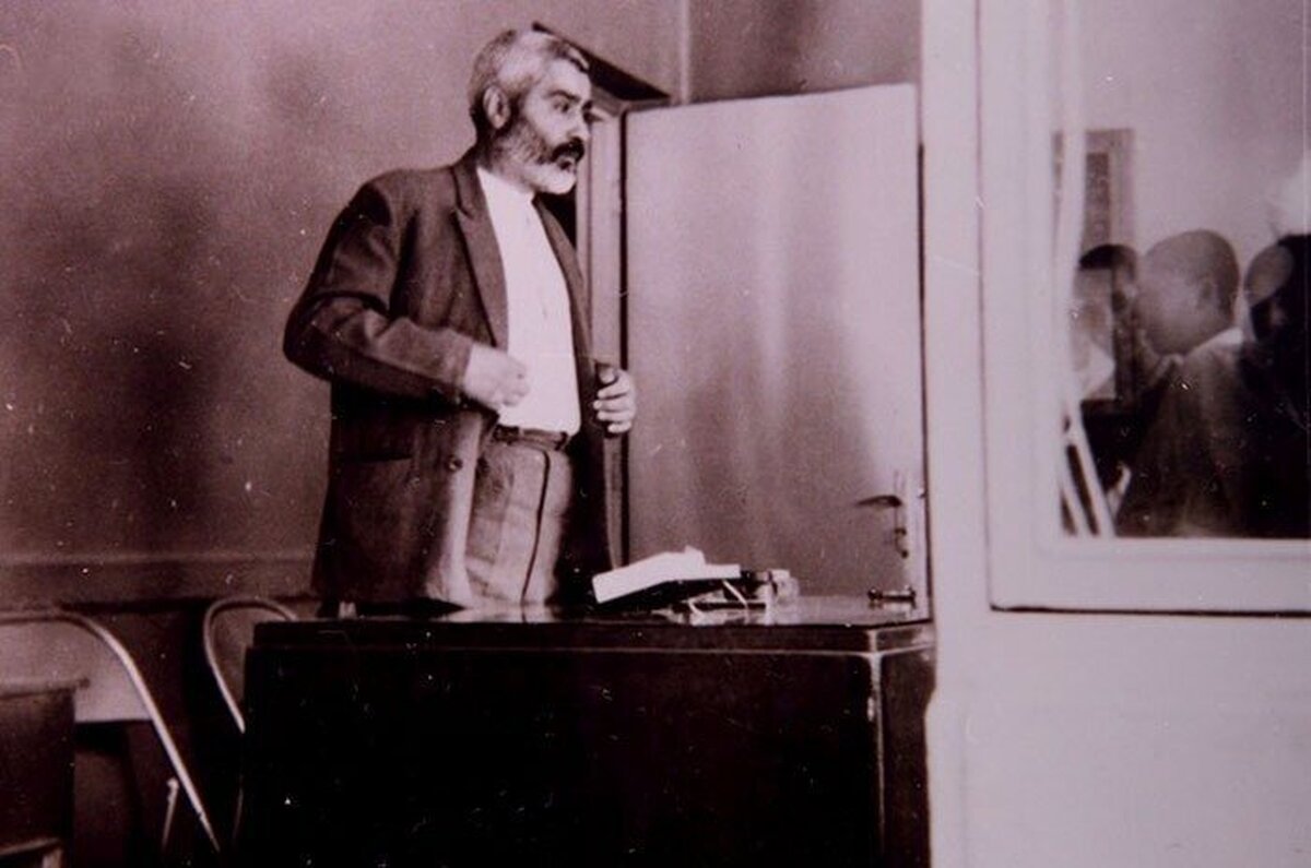 امانی: استاد روزبه نقش بی‌بدیلی در احیای مدارس دینی دارد