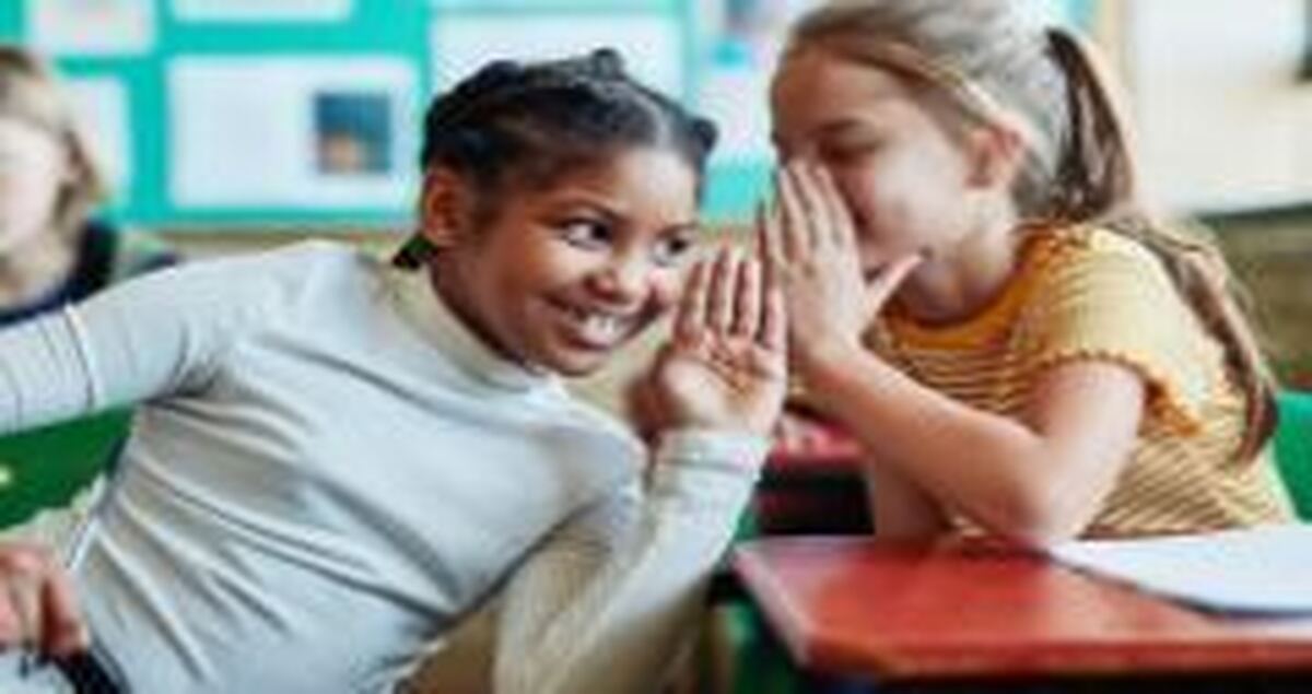 پیامد غیرمنتظره ممنوعیت گوشی در مدارس آمریکا: دانش‌آموزان دوباره باهم حرف می‌زنند