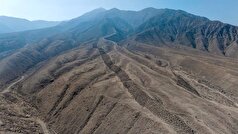 باستان شناسان راز خطوط راه راه عجیب در پرو را کشف کردند.