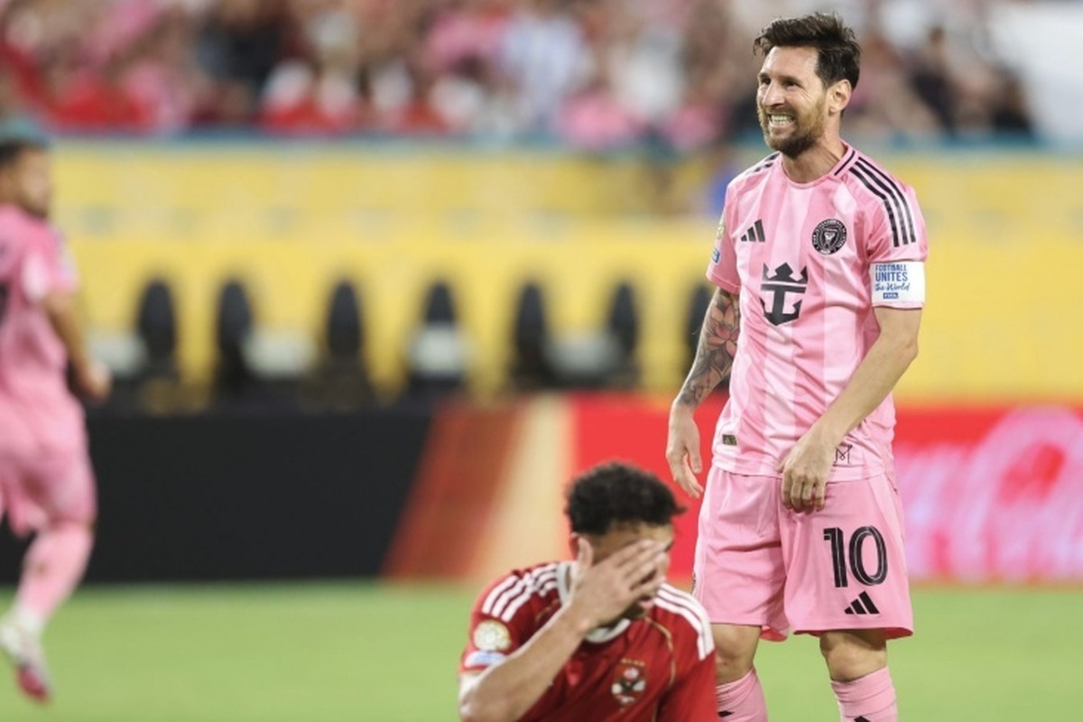 لاپورتا در پاسخ به این سوال که آیا لیونل مسی می‌تواند دوباره بازیکن بارسلونا شود؟