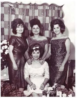 سفر به قبل از انقلاب با یک عکس گروهی از سلبریتی‌ها!