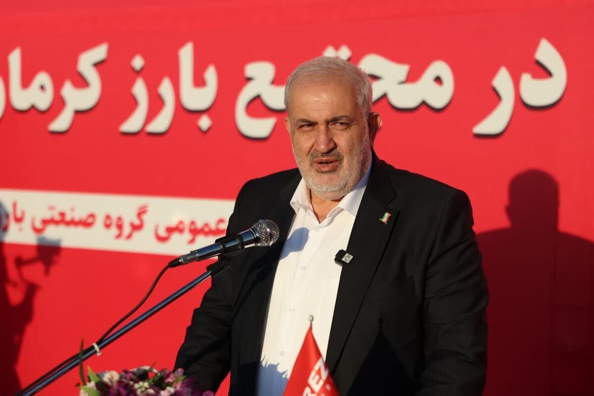 وزیر نیرو: کمک می‌کنیم کرمان در رتبه اول انرژی‌های تجدیدپذیر بماند