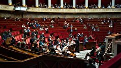 فرانسه اعلام کرد که تعلیق اصلاحات بازنشستگی خود را تصویب کرده است.