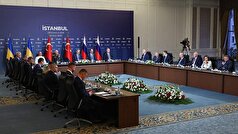 کی‌یف رسماً مذاکرات صلح با مسکو را به حالت تعلیق درآورد.