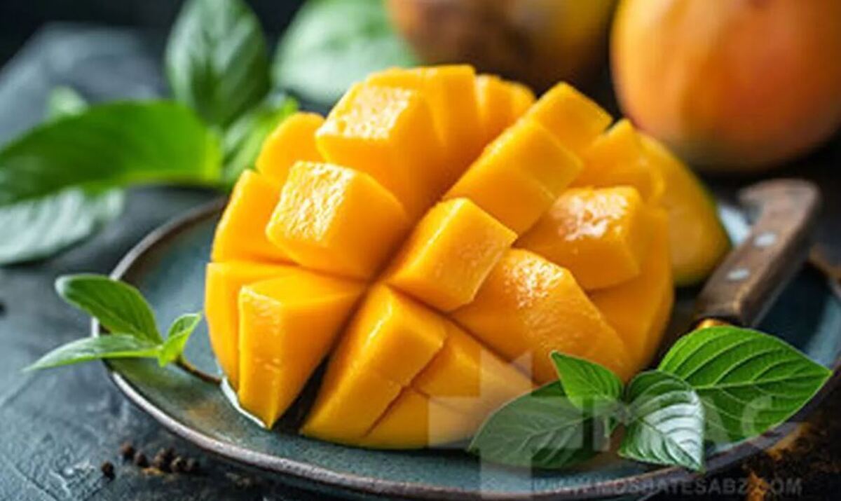 احتیاط‌های مصرف انبه برای این افراد