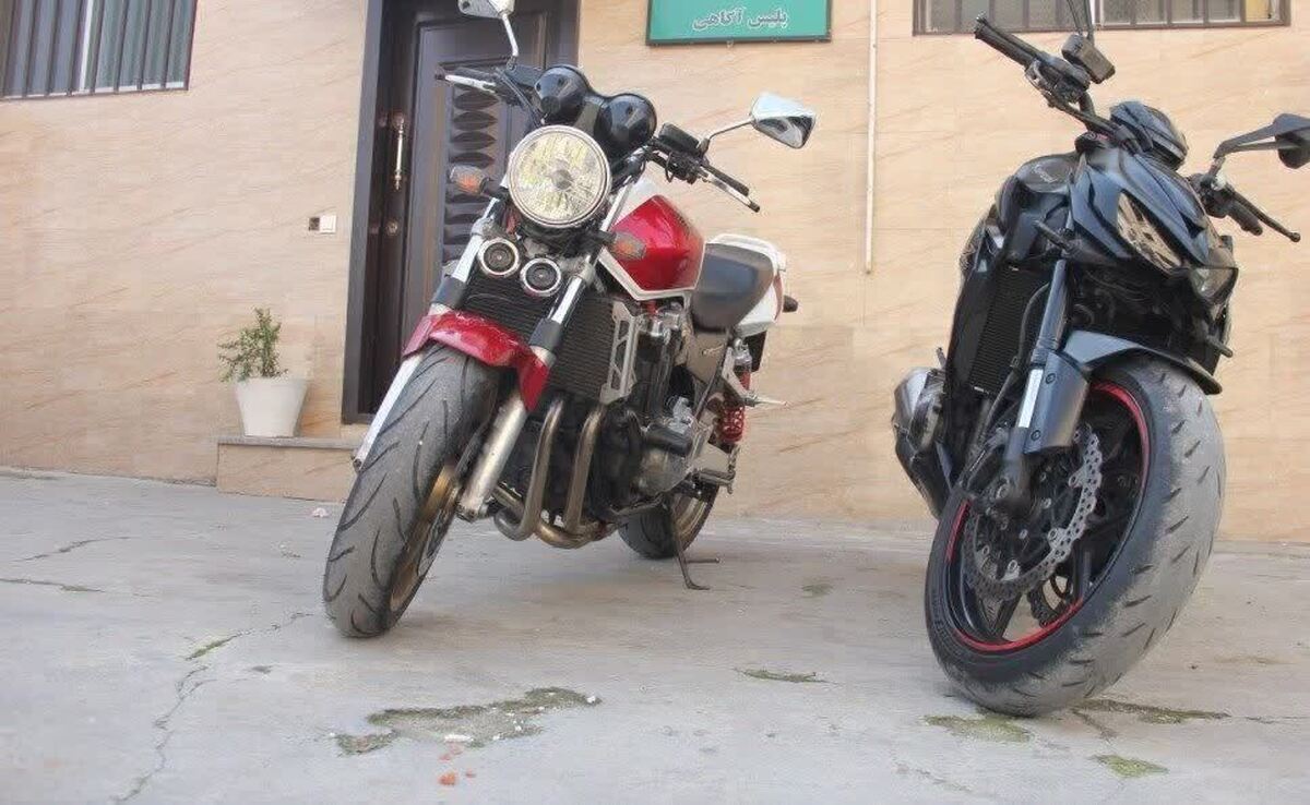 پلیس ساوه از توقیف دو دستگاه موتور سیکلت قاچاق خبر داد