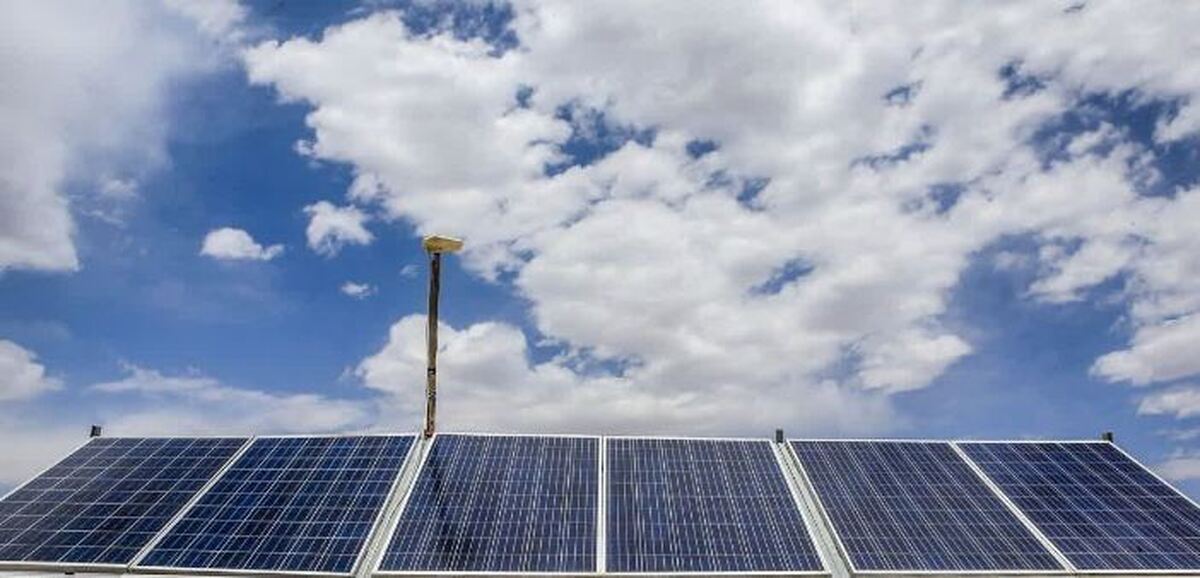 امضای ظرفیت نیروگاه‌های خورشیدی به شبکه برق منطقه‌ای تهران و افزایش تولید برق پاک در پایتخت